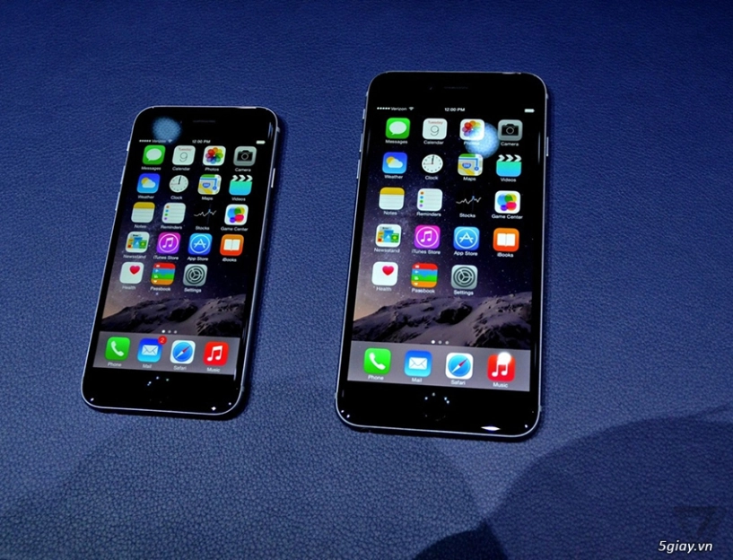 Apple watch xuất hiên bên cạnh iphone 6 - 4