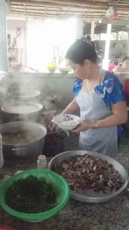 Bánh canh bến có gia truyền ở trà vinh - 2