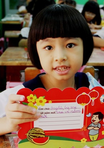 Bé làm thiệp tết chúc ông bà cha mẹ - 6