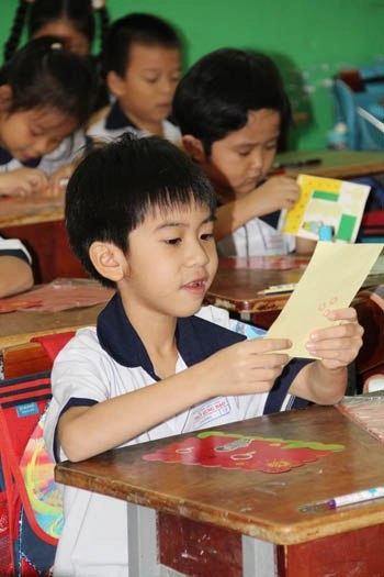 Bé làm thiệp tết chúc ông bà cha mẹ - 10