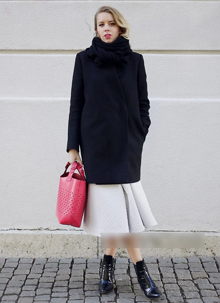 Blogger nổi tiếng khoe tài phối áo khoác với3 kiểu giày - 5