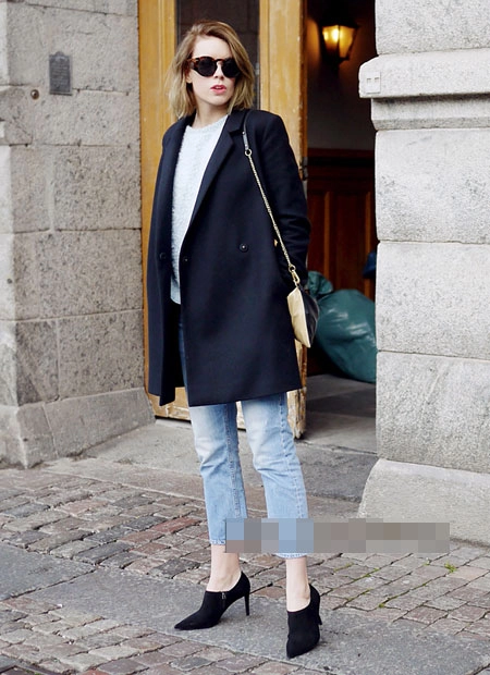 Blogger nổi tiếng khoe tài phối áo khoác với3 kiểu giày - 9
