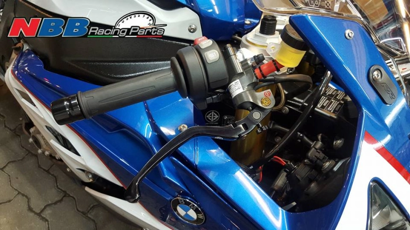 Bmw s1000rr 2015 độ phong cách với gói nâng cấp phụ kiện hàng hiệu - 2