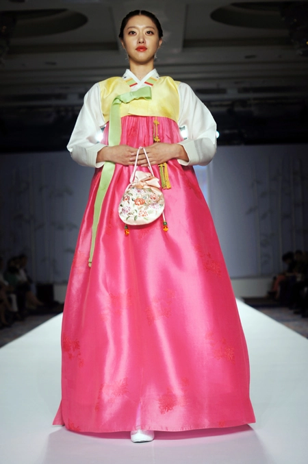 Bộ sưu tập hanbok của các nhà thiết kế hàn quốc - 10