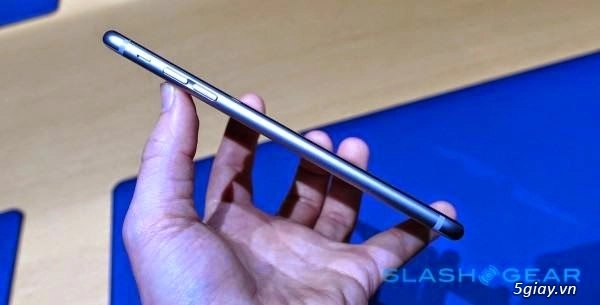 Các hãng lớn thi nhau chê bai điện thoại iphone 6 - 3