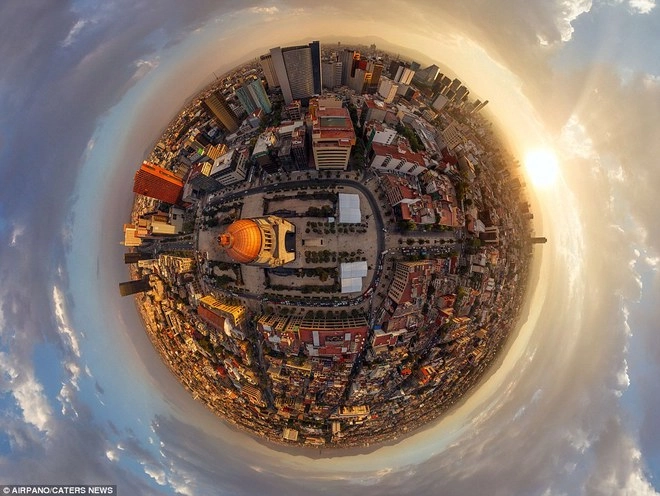 Các thành phố nổi tiếng trong hình dáng một hành tinh - 9