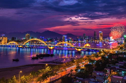 Cầu rồng vào top công trình chiếu sáng đẹp nhất thế giới 2014 - 1