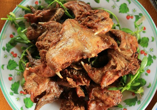 Chả trứng mực và chuột đồng chiên sả ớt cà mau - 2