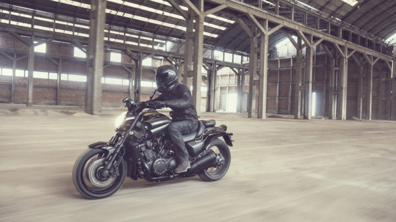 Chất lừ với yamaha v-max phiên bản đặc biệt 60 năm - 12