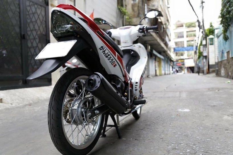 Chú exciter 2006 sốt giá trong phiên bản độ nhiều đồ chơi này - 3