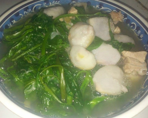 Dân dã canh sườn ninh khoai sọ thả muống - 1