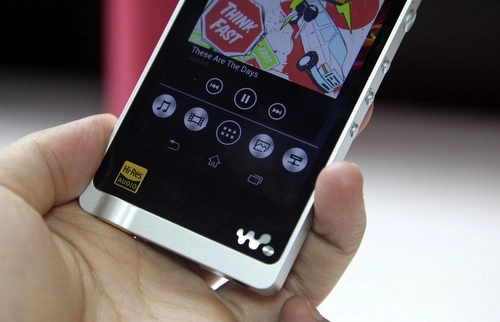 Đập hộp máy nghe nhạc sony walkman nwz-zx1 - 10