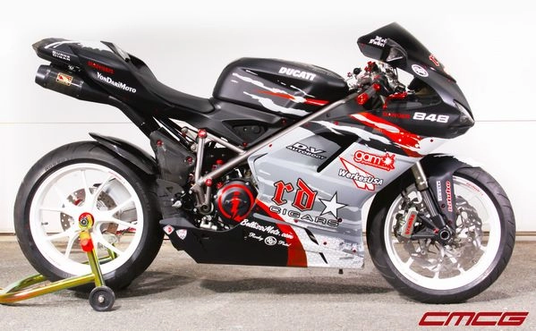 Ducati 848 evo mạnh mẽ trong bộ áo mới - 2