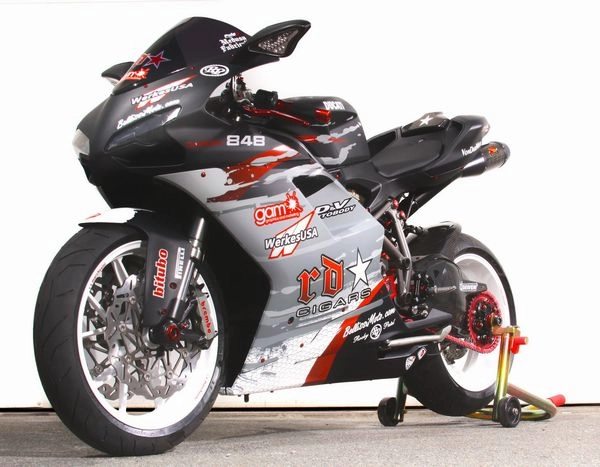 Ducati 848 evo mạnh mẽ trong bộ áo mới - 6