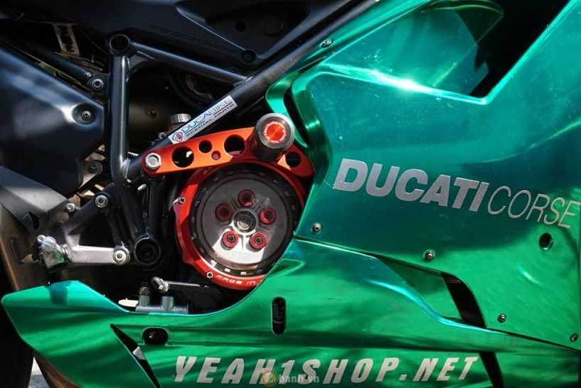 Ducati 848 evo phiên bản xanh crome bắt mắt - 4