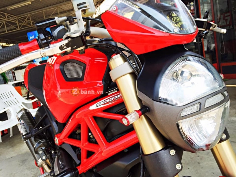 Ducati monster 1100 độ nhẹ đầy tinh tế của biker thái - 2