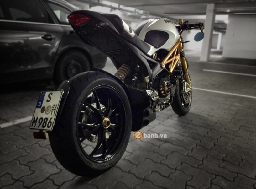 Ducati monster 1100s chất lừ với bản độ cafe racer - 5