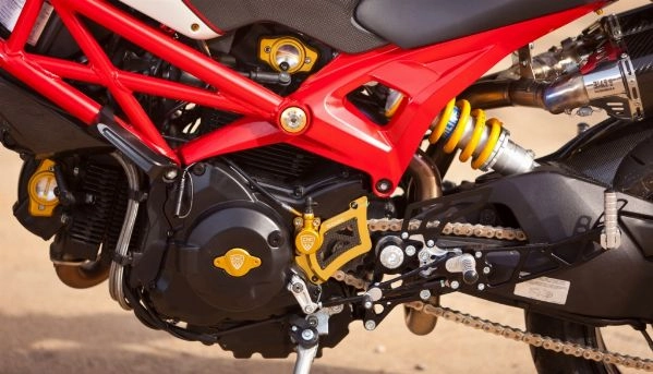 Ducati monster 1100s độ đầy đồ chơi của nước ngoài - 5