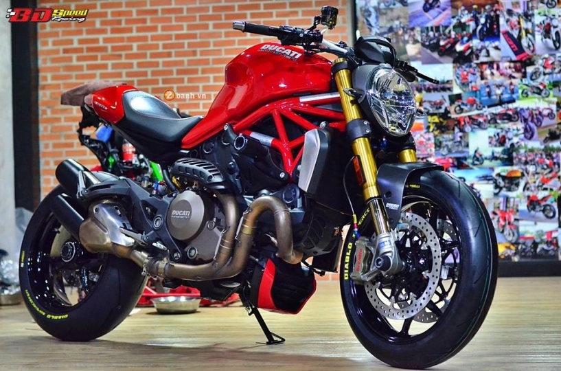 Ducati monster 1200s độ siêu ngầu với dàn đồ chơi đầy hàng hiệu - 11