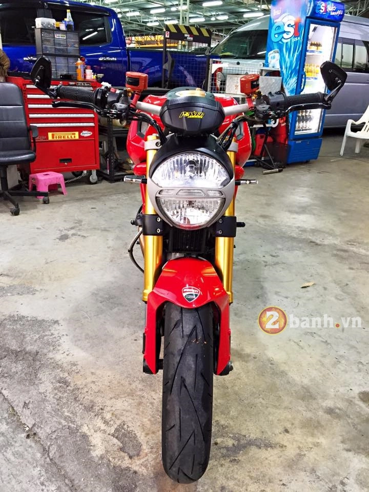 Ducati monster 796 độ nhẹ nhàng khoe dáng tại thái lan - 2