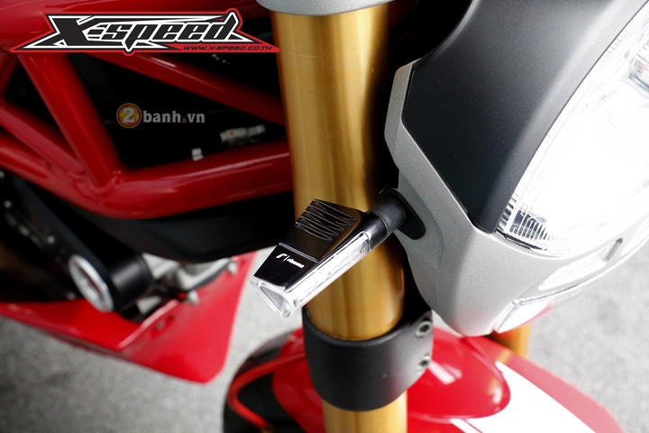 Ducati monster 796 độ tinh tế trong từng món đồ chơi hàng hiệu - 7