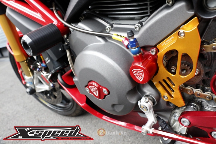 Ducati monster 796 độ tinh tế trong từng món đồ chơi hàng hiệu - 12