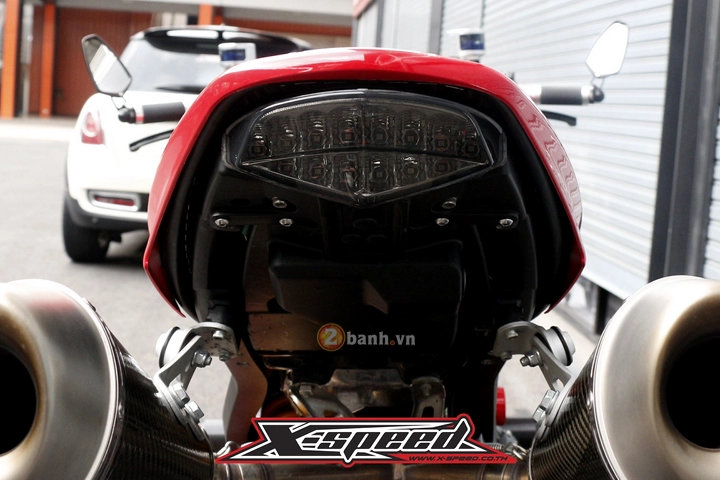 Ducati monster 796 độ tinh tế trong từng món đồ chơi hàng hiệu - 13