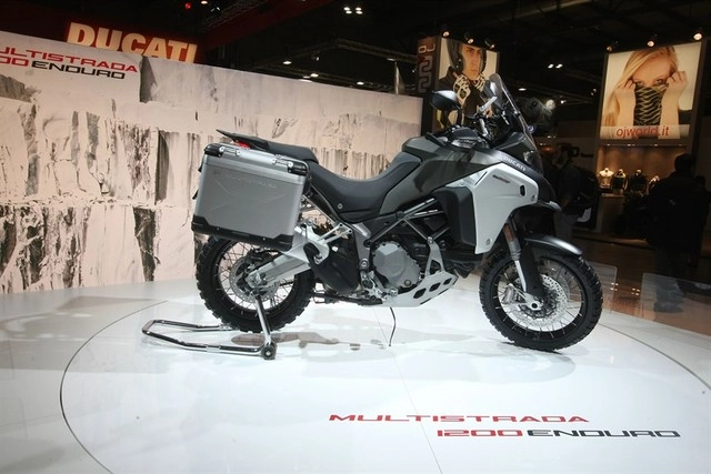 Ducati multistrada 1200 enduro sẵn sàng cho những chuyến đi - 2