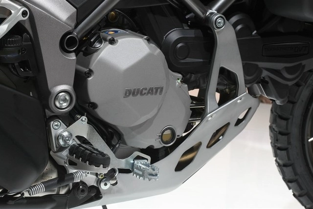 Ducati multistrada 1200 enduro sẵn sàng cho những chuyến đi - 4