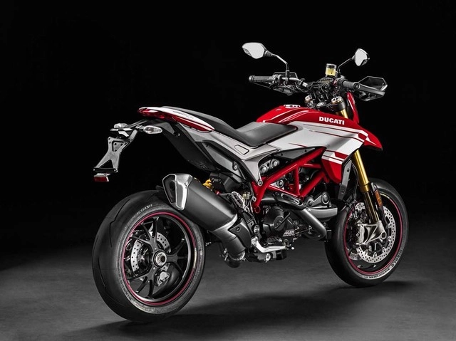 Ducati ra mắt bộ 3 hypermotard 939 hypermotard sp 939 và hyperstrada 939 - 9