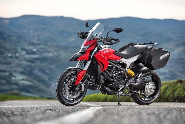 Ducati ra mắt bộ 3 hypermotard 939 hypermotard sp 939 và hyperstrada 939 - 13