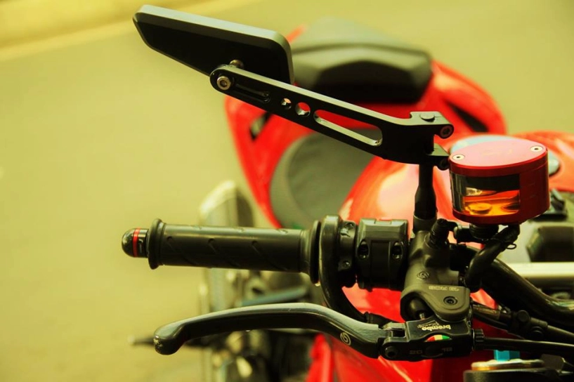 Ducati streetfighter s đầy đồ chơi của dân chơi sài thành - 3