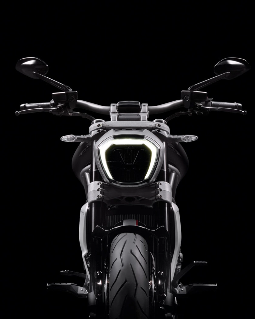 Ducati x diavel chính thức ra mắt tại eicma 2015 - 10