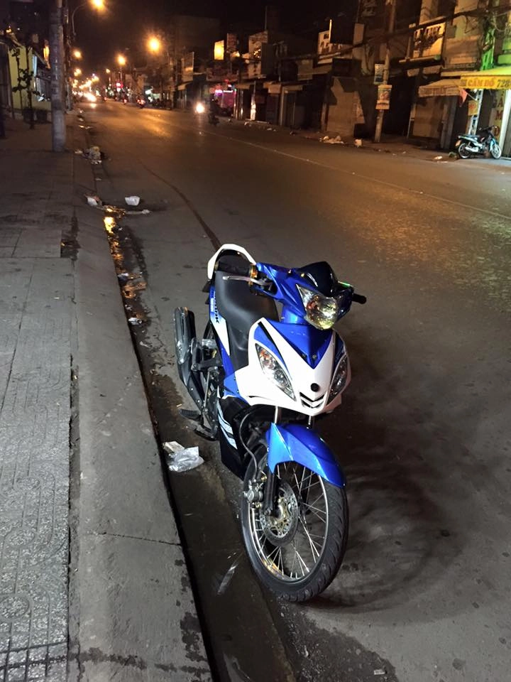 Exciter áo spark ít người đi và bánh căm đùm trước yass sau x1r - 3