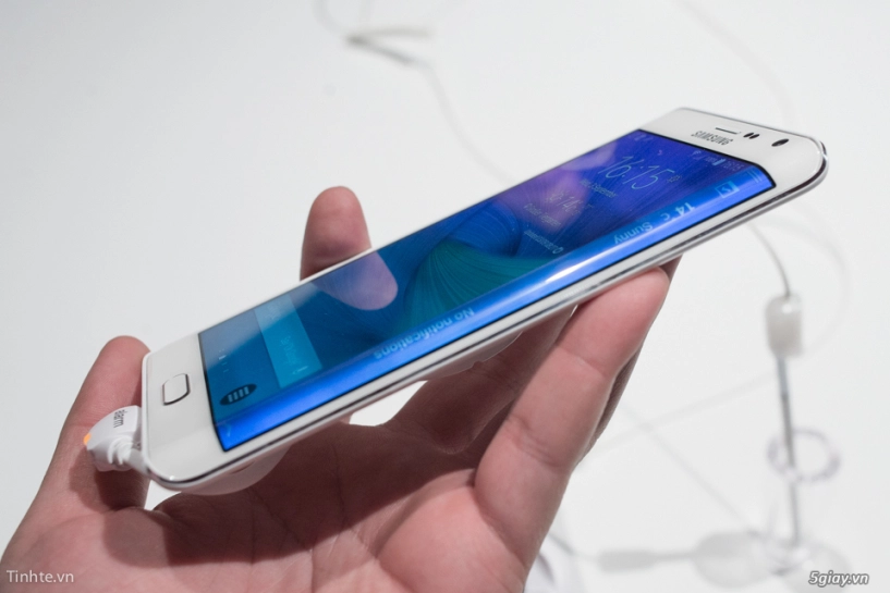 Galaxy note edge thiết kế mới lạ với màn hình gập độc đáo và cấu hình mạnh mẽ - 2