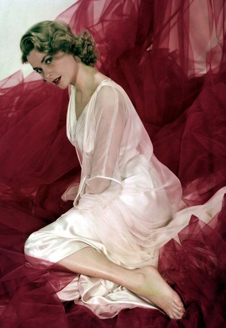 Grace kelly - biểu tượng thanh lịch những năm 1950 - 8