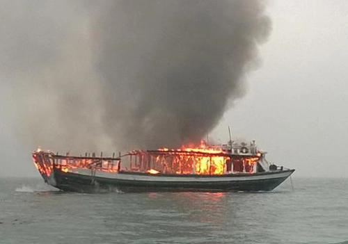 Hạ long cấm xuất bến tàu du lịch không đảm bảo an toàn cháy nổ - 1