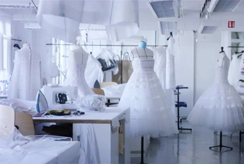 Hành trình 200 giờ sản xuất váy couture - 2