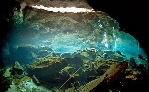 Hố sụt hóa thiên đường bơi lội ở mexico - 9