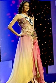 Hoa hậu hoàn vũ rực rỡ trong trang phục dạ hội - 10