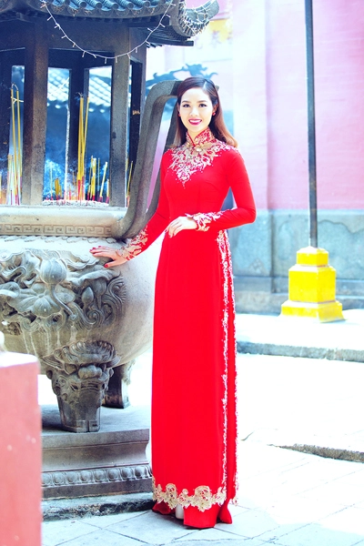 Hoa hậu mai phương thụy quân duyên dáng với áo dài - 3