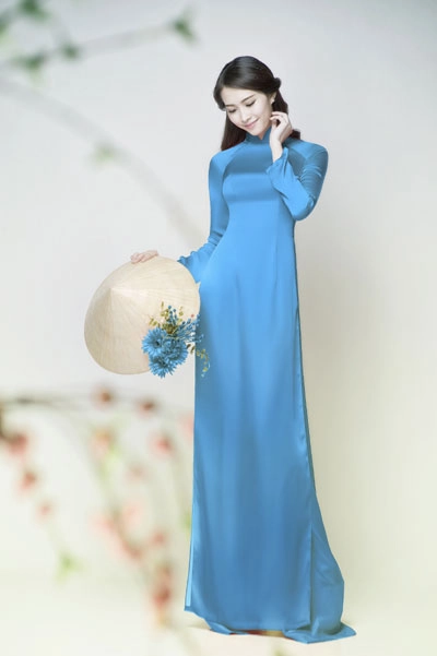 Hoa hậu thu thảo dịu dàng cùng áo dài và hoa - 6