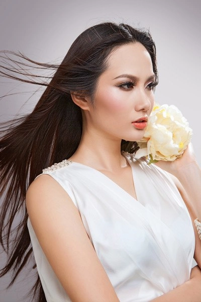 Hoàng thu diệu linh thi siêu mẫu châu á - 2