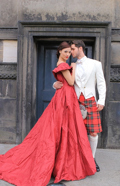 Hoàng yến diện váy cưới bên chú rể người scotland - 8