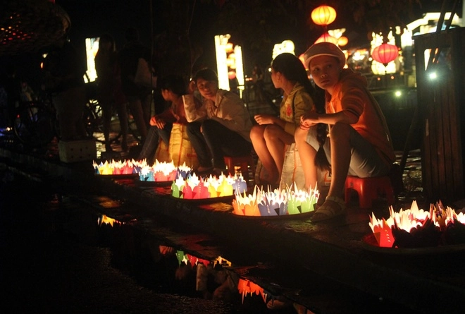 Hội an lung linh đêm giao thừa - 2