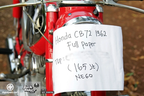 Honda cb72 xe cổ hàng hiếm tại hội chợ xe máy - 16