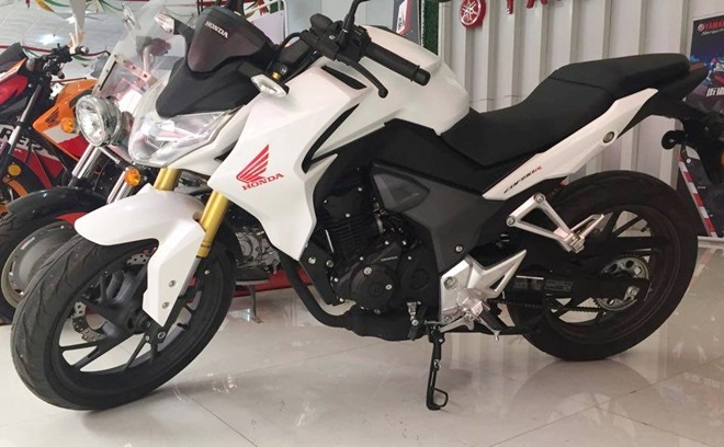 Honda cbf190r 2015 đầu tiên về việt nam với giá 105 triệu đồng - 1