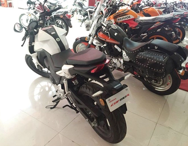 Honda cbf190r 2015 đầu tiên về việt nam với giá 105 triệu đồng - 2