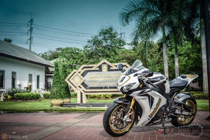 Honda cbr1000rr độ siêu chất với phiên bản sport-evolution nine - 2