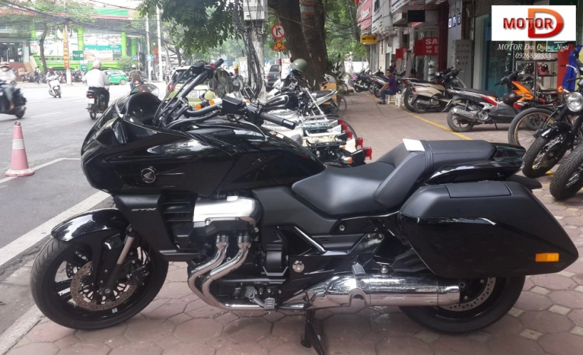 Honda ctx1300 mẫu cruiser lai touring lì lợm trang bị tối tân - 4